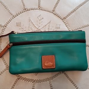 Dooney & Bouke wallet